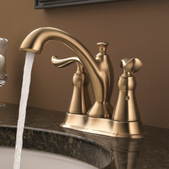 Linden 2ハンドル洗面混合水栓 4インチセンターセット(引き棒つき)