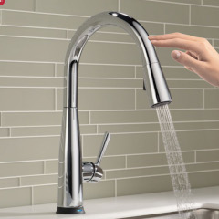 Essa Touch タッチ水栓 シングルレバーキッチン混合水栓(ホース引出しタイプ)